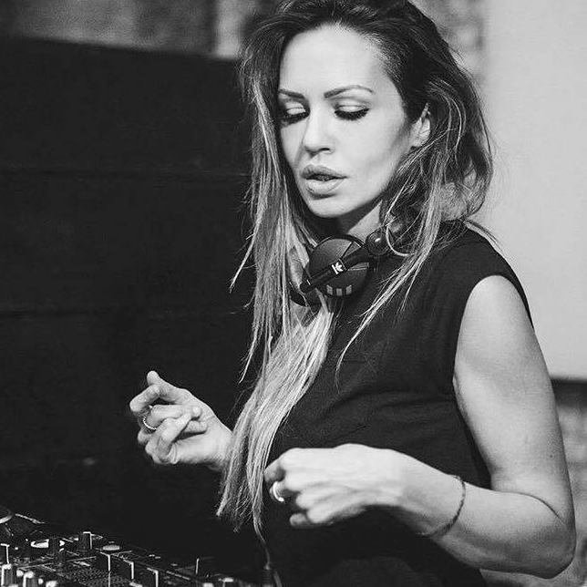 Deborah De Luca, DJ