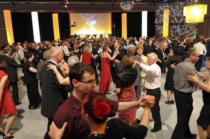 Single party cottbus stadthalle Single party cottbus stadthalle