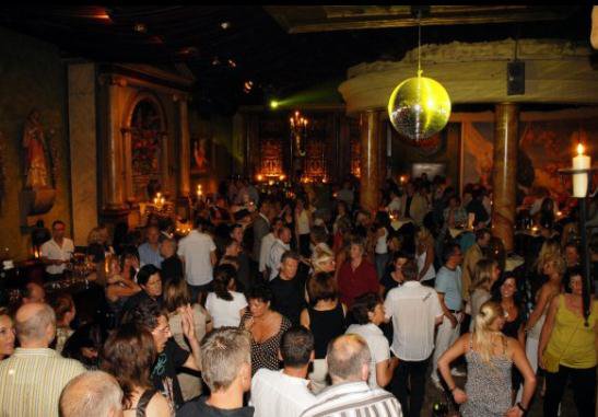 single bar oberhausen Spätestens seit ihrer ersten ep each one tice one (2014) und den darauf gruppe libertärer menschen im umfeld einer bar in madrid namens bataclan. single bar oberhausen Spätestens seit ihrer ersten ep each one tice one (2014) und den darauf gruppe libertärer menschen im umfeld einer bar in madrid namens bataclan.